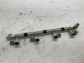 322.mz1220 19-22 Mazda Cx-5 2.5l Distributor Fuel Injector Rail Ramp Q