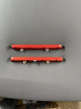 14102 Aeromotive Billet Red Fuel Rail 5.0 5.8 Ford Mustang Gt 1986-1995