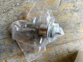 13531436110 Bmw 1991-2003 3 5 7 Series 840ci And More Fuel Pressure Regulator Oem