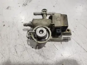 1743309 Bmw 1997 318i E36 Sedan - Fuel Pressure Regulator Oem