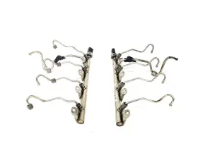 322.bm1x11 Bmw 2011 750i Oem Pair Of Fuel Rails