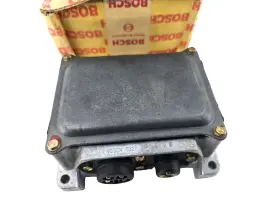 0227051024 Bosch Nos Genuine Mercedes Ignition Module R107 450sl Slc 280e Ce Se
