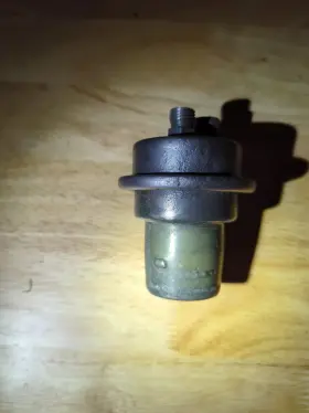 0438170061 Bosch Fuel Accumulator Rabbit Jetta Scirocco Truck Volkswagen