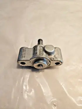 A0000705546 Bosch 0444032005 Detroit Diesel Dd15 Engine Injection Valve Oem A0000705546 Bosch 0444032005 Detroit Diesel Dd15 Engine Injection Valve Oem