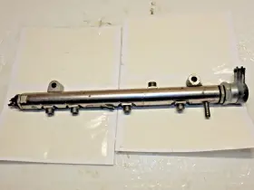 504371261 Bosch Fuel Distributor Rail Ramp 445 214 248