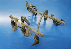 17098211 Buick 2000-2005 Lesabre 3.8l Engine Fuel Injector Rail
