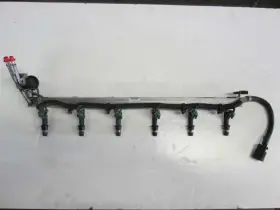 322-05359 Buick Fuel Rail With Injectors 4.2l Fits 02-04 Bravada 291691