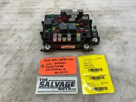 15177120-01 Chevrolet 01-05 Gmc 2500hd Sierra 6.6 Lb7 Underhood Fuse Relay Box