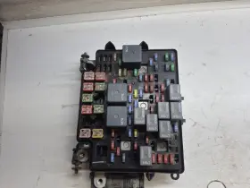 1517717-01 Chevrolet 03 04 05 Gmc Silverado Sierra Tahoe Underhood Fuse Relay Box 1517717