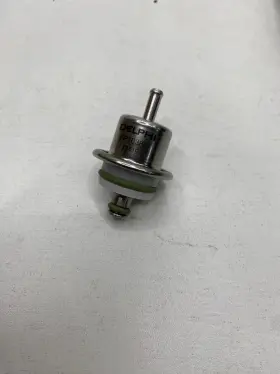 Fp10381 Chevrolet Fuel Injection Pressure Regulator Delphi Fits 97-98 Corvette 5.7l-v8