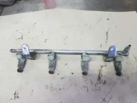 322-05327 Chrysler Fuel Rail With Injectors 2.4l Fits 01 Pt Cruiser 239351