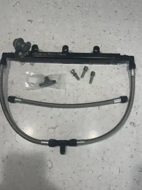 04-46550 Flyin Miata Used Dual Feed Fuel Rail With Adapter Kit For 98-05 1.8l