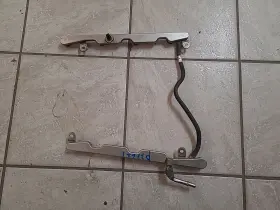 9l3e-9f792-db Ford 2009-2014 Van 4.6l Fuel Rail