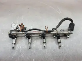 Bb5z-9f593-b Ford 2013 2014 2015 2016 2017 2018 Focus St 2.0l Fuel Injector Set With Rail