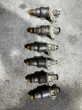 322-04977 Ford Truck 87-96 F150 F250 F350 4.9l 4wd S6 Fuel Injectors