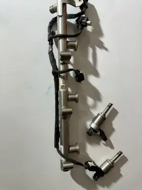Hu5t-14b485-bg Ford Truck 322.fd8117 2017-20 F150 3.5 Rh Side Lower Fuel Injection Rail Hl3e-9s441-ab Oem With 2