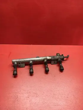 12574335 General Motors 2003-2005 Gm Multi Vehicle 2.2l Fuel Rail With Injectors