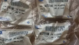 10225180 Gm General Motors Acdelco Genuine Oem C1500 C2500 K3500 G10 Fuel Injection Feed Pipe Clip