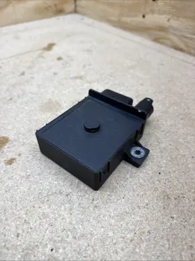 0005169177 Gmc 04 05 Chevrolet 2500hd 3500hd Duramax 6.6 Lly Glow Plug Control Module Oem