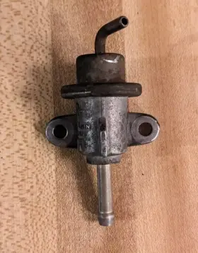 16740-p05-a01 Honda 1992-1995 Oem Civic Fuel Pressure Regulator 1993 1994 Del Sol Integra D15 16740-p05-a01 Honda 1992-1995 Oem Civic Fuel Pressure Regulator 1993 1994 Del Sol Integra D15