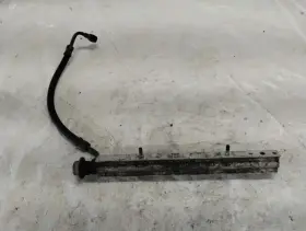 16620-p2a-000 Honda Oem 96-00 Civic D16y7/8 Engine Intake Injector Fuel Rail Gas Pipe Tube Line Used