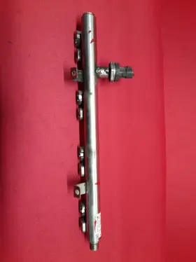 35350-2b100 Hyundai 2012 - 2018 / Kia 1.6l L4 Fuel Injector Rail Only