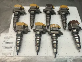 322.ihhb98 International 1998 T444e Set Of 8 Fuel Injectors 2 Broke Plugs 12750365