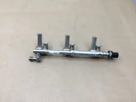 0261555170 Jaguar F-pace 3.0l Right Passenger Fuel Injection Rail 17-19 Y