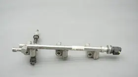 Dx-23-9d280-aa Jaguar Dx239d280aa 2013-2019 Xj Right Side Engine Fuel Injector Rail Oem
