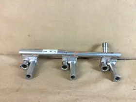 Fx239g802ab Jaguar Xf 2016 3.0l Left Engine Fuel Injector Injection Rail 16-19 A