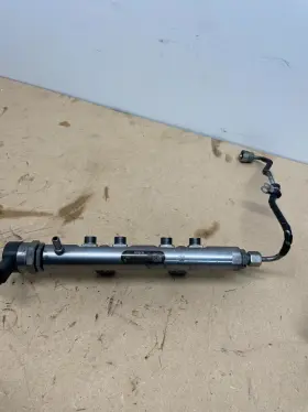 Ck5q9d280ab Land Rover Oem 2016 2017 2018 2019 Range 3.0l Left Fuel Rail Pipe