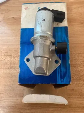 F3ly-9f715-a Lincoln 1993-1996 Mark Viii Nos Fuel Injection Idle Air Control Valve F3ly-9f715