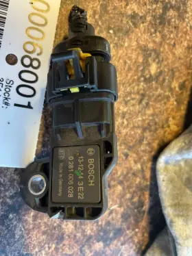 6732831 Maserati Used Fuel Injection Air Flow Meter Fits 2014 Ghibli Grade A