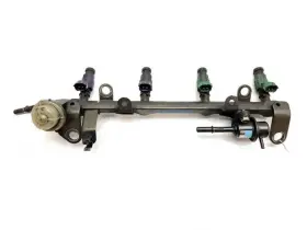 Fs7e-13-15 Mazda 322-60823 01-03 Protege Fuel Injection Parts Injector 2.0l Green Oem