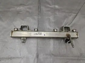 Lfe3-13-150 Mazda 2006-2015 Mx-5 Fuel Rail 06-15