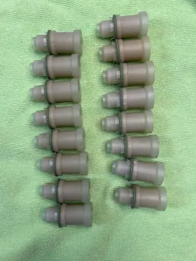 A1170700055 Mercedes 8pcs Benz Injector Holder Sleeve M116 M117 R107 W116 W126