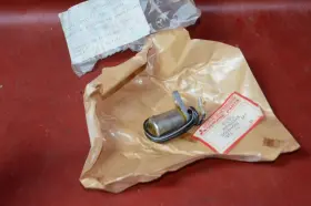 Md606568 Mitsubishi Nos 1986-91 Montero Pajero Fuel Cutoff Solenoid Valve Switch