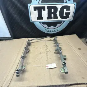 17522-7s000 Nissan 04-07 Titan Armada Vk56de Fuel Strainer Ramp Rail Assembly