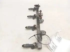 322-61000 Nissan 2005-2006 Titan Right Fuel Rail Oem