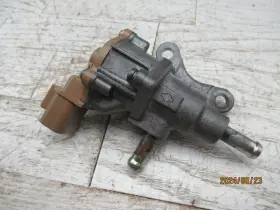 E9t17073 Nissan 1995-1998 Maxima 3.0l Evap Purge Volume Control Valve