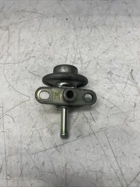 23280-16120 Oem Factory 90 91 92 Geo Prizm 1.6l Fuel Injection Pressure Regulator 1990 1991 1992 4afe