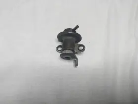 23280-46010 Oem Factory 93-97 Lexus Gs300 Sc300 Toyota Supra 3.0l Fuel Injection Pressure Regulator