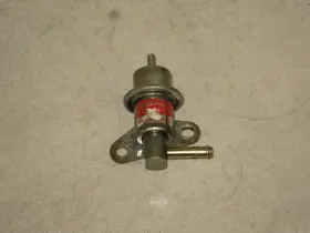 Md322986 Oem Factory 95 96 97 98 99 00 Mitsubishi Montero 3.0l Sohc Fuel Pressure Regulator 6g72