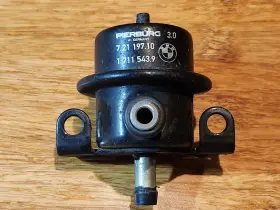7.21197.60.0 Pierburg Bmw E30 318i 325i 525i Fuel Pressure Regulator 3.0 Bar 13531711541 Oem