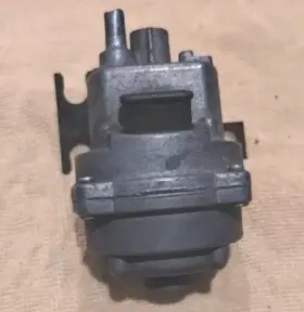 0280100043 Porsche Used Original Genuine 914 1.7 Vacuum Pressure Regulator