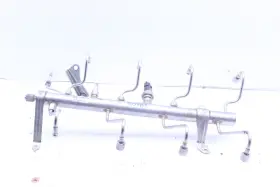 94811011557-20383 Porsche 2015 Cayenne Fuel Injector Rail