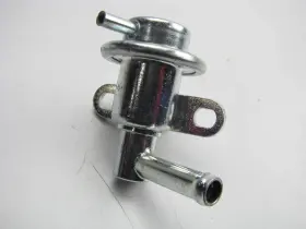 Pr193 Spark New - Out Of Box Fuel Injection Pressure Regulator For 1990-1991 Mazda 929