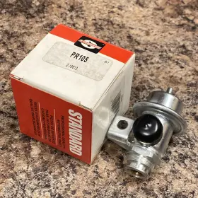Standard 091769180461 Pr105 Fuel Injection Pressure Regulator For Buick Cadillac Chevy Etc