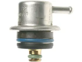 Standard Motor Products 73ngysq29 Fuel Pressure Regulator For Deville Seville Eldorado 2005 2004 2001