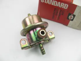 Pr66 Standard Motor Products Fuel Pressure Regulator For 1988-1989 Merkur Scorpio 2.9l-v6
